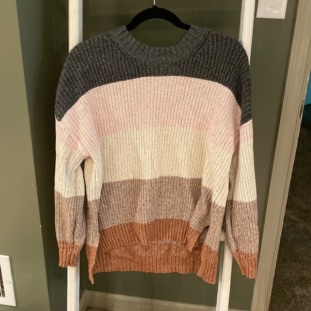American eagle sweater. Size small